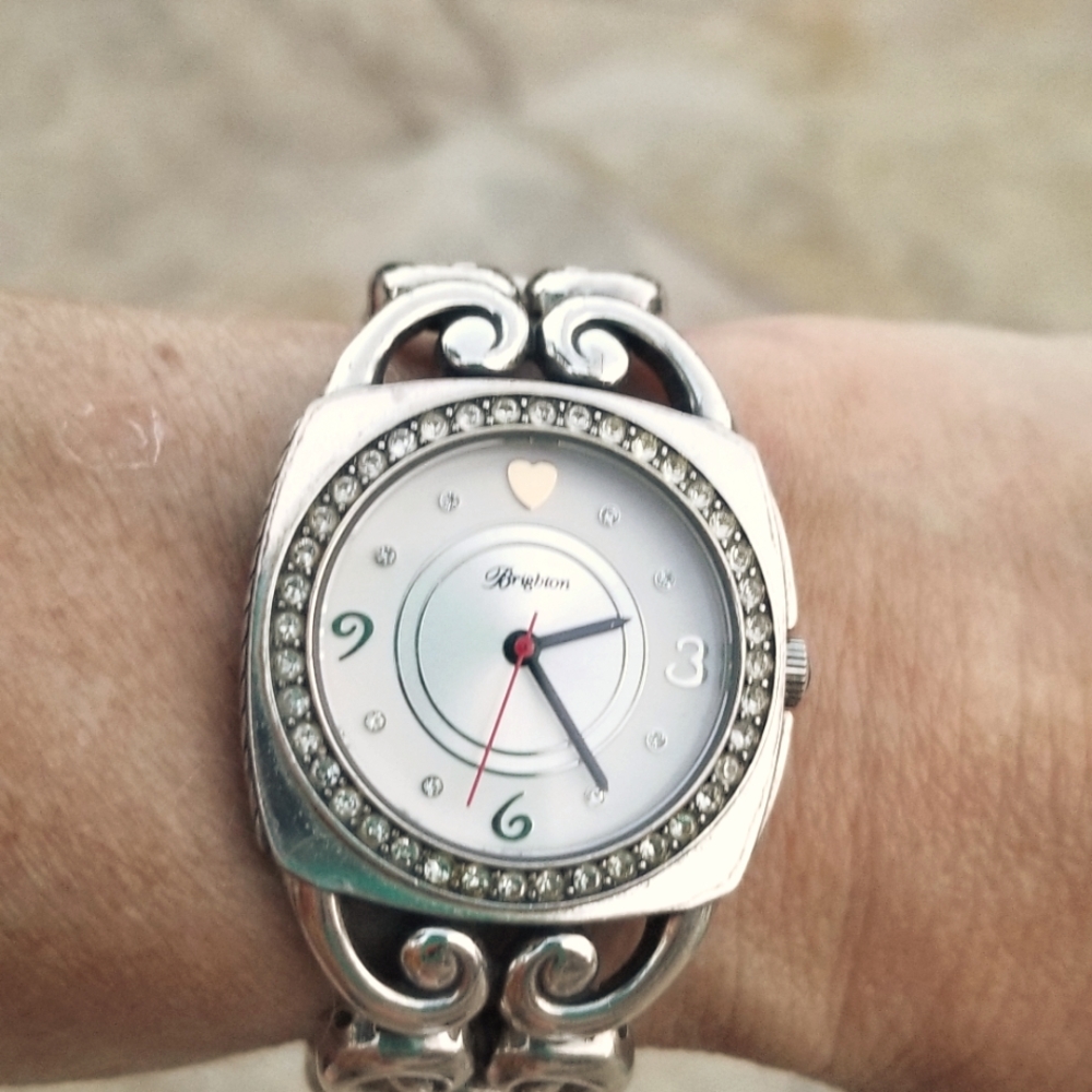 Brighton Bayfront Retired Quartz and Crystal Bezel. Gently worn.